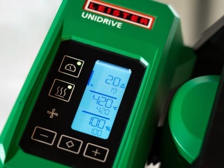 Сварочный полуавтомат УНИДРАЙВ 500, дисплей Сварочный полуавтомат УНИДРАЙВ 500, дисплей